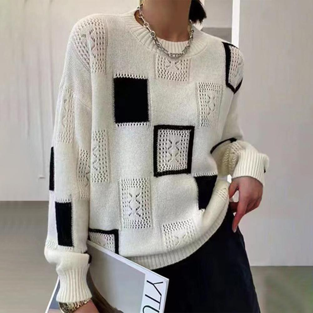 CLAVERA - PATCH SWEATER