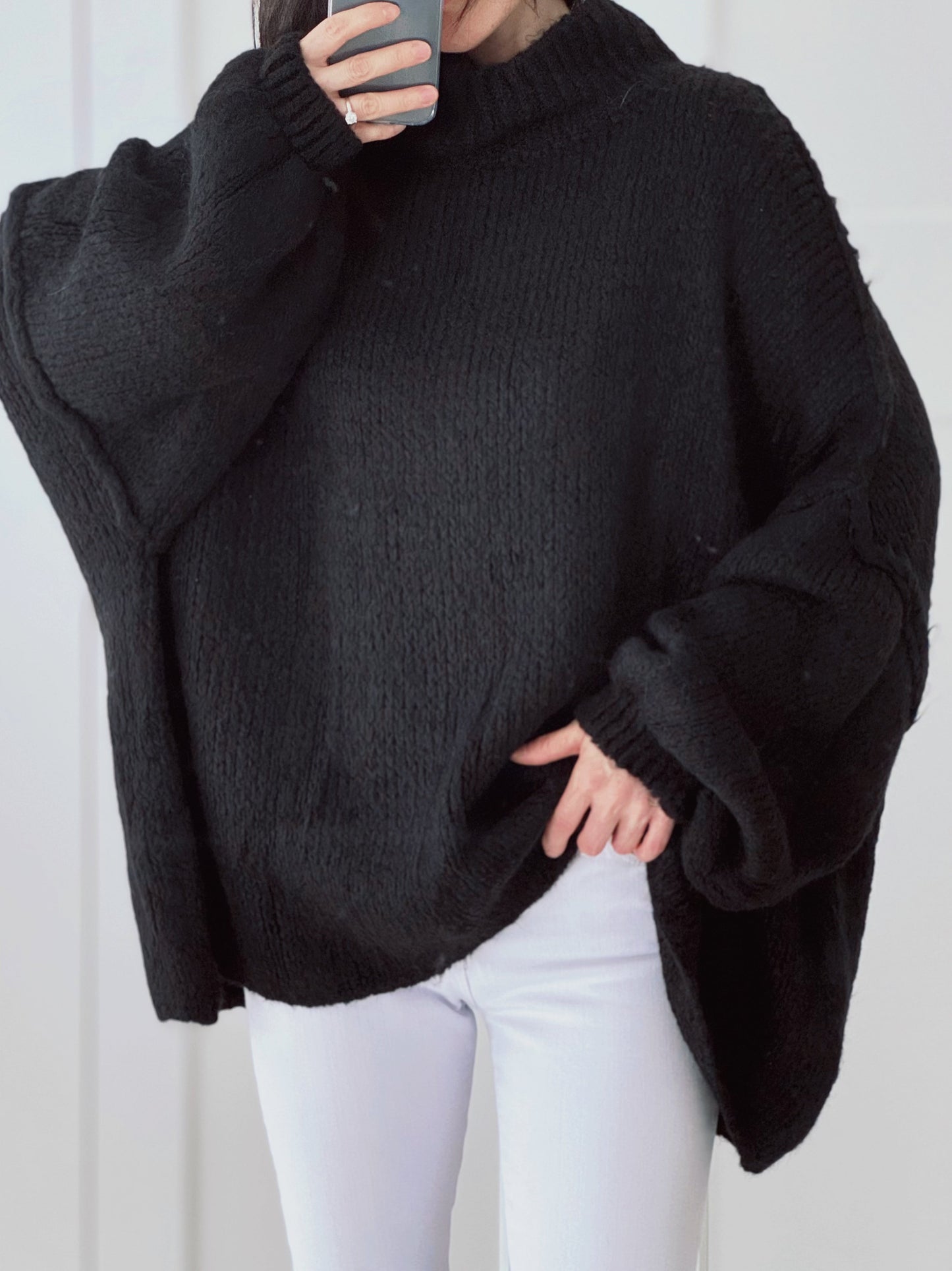 SENNE - OVERSIZED KNIT PULLOVER